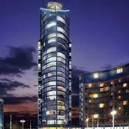 Utopia 007 Apartment พอร์ตสมัธ ภายนอก รูปภาพ
